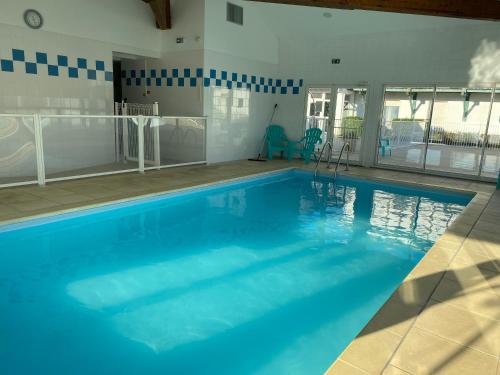 Úszómedence, Maisonnette avec terrasse village vacances, Draps en option in Cassen Úszómedence, Maisonnette avec terrasse village vacances, Draps en option in Cassen