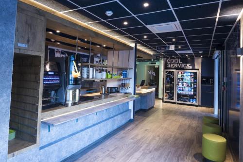 Előcsarnok, ibis budget Sallanches Pays du Mont-Blanc in Sallanches Előcsarnok, ibis budget Sallanches Pays du Mont-Blanc in Sallanches