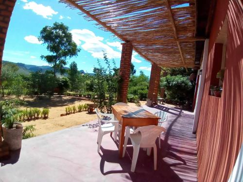 Балкон/тераса, Ecolodge d'Isalo in Ranohira Балкон/тераса, Ecolodge d'Isalo in Ranohira