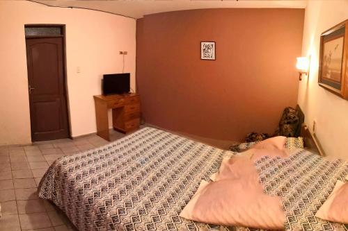 sala de TV, La Casa Discreta Cochabamba in Cochabamba sala de TV, La Casa Discreta Cochabamba in Cochabamba