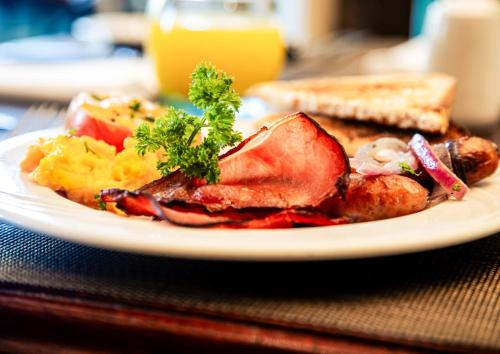 Храна и напитки, Hemingways Hotel in Ийст Лондон Храна и напитки, Hemingways Hotel in Ийст Лондон