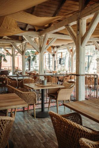 Restaurant, La Riva Hotel in Siofok Restaurant, La Riva Hotel in Siofok