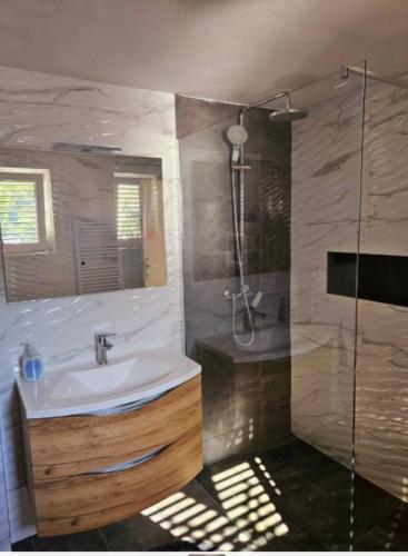 Kuća za odmor Maria Bartići (Kuca za odmor Maria Bartici) in Bartici Kuća za odmor Maria Bartići (Kuca za odmor Maria Bartici) in Bartici