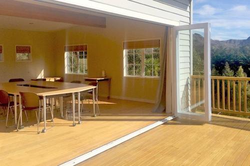 ห้องประชุม / บอลรูม, Cape South Estate - International award-winning country estate with Pacific views in ไวมารามา ห้องประชุม / บอลรูม, Cape South Estate - International award-winning country estate with Pacific views in ไวมารามา