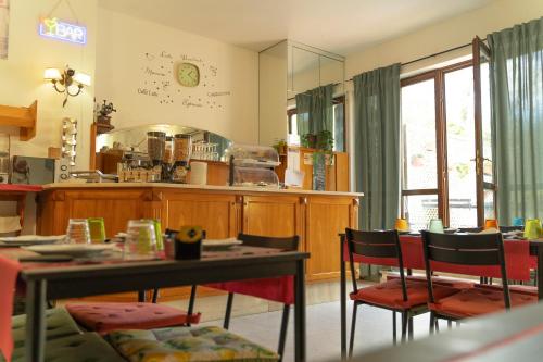 Food and beverages, Hotel Francesco in Pisa City Center Food and beverages, Hotel Francesco in Pisa City Center
