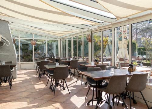 อาหารและเครื่องดื่ม, Hotel De Torenhoeve in เชาเวน-เดเฟอลันด์ อาหารและเครื่องดื่ม, Hotel De Torenhoeve in เชาเวน-เดเฟอลันด์