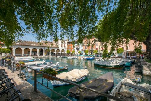 Instalaciones, Kristall Lago Pool View - Happy Rentals in Desenzano Del Garda Suburbs Instalaciones, Kristall Lago Pool View - Happy Rentals in Desenzano Del Garda Suburbs