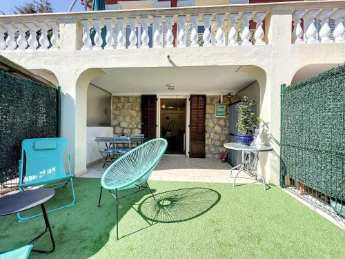 Exterior view, Antibes chez Elodie in La Fontonne Exterior view, Antibes chez Elodie in La Fontonne