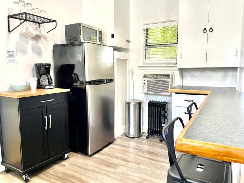 廚房, Cozy Downtown Studio Cottage - Twin Falls in 特溫福爾斯(ID) 廚房, Cozy Downtown Studio Cottage - Twin Falls in 特溫福爾斯(ID)