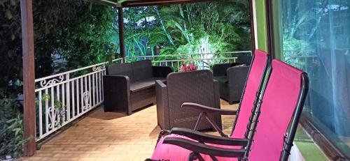 Balcony/terrace, Studio charmant a Sainte-Anne avec piscine partagee - 60 m² in Berard Balcony/terrace, Studio charmant a Sainte-Anne avec piscine partagee - 60 m² in Berard
