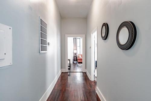 Mins from Downtown & Dining, Dauphin Darling 2 in Waterfront/beach Mins from Downtown & Dining, Dauphin Darling 2 in Waterfront/beach