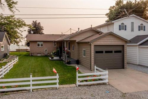 The Driftwood - Hot tub with Lake views in ليمنتجتون The Driftwood - Hot tub with Lake views in ليمنتجتون