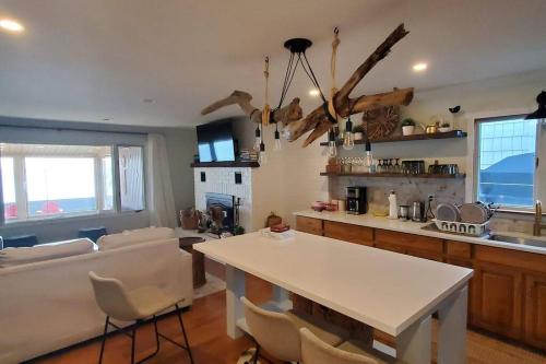 The Driftwood - Hot tub with Lake views in ليمنتجتون The Driftwood - Hot tub with Lake views in ليمنتجتون