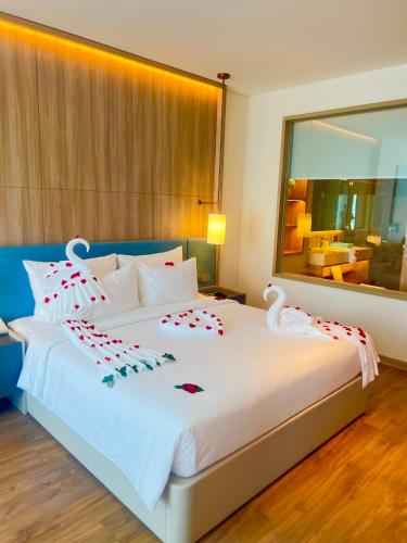 Luxury sea view apartment in 5* A la carte Halong