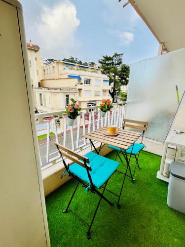 Luxury Studio à Cannes/Croisette (Luxury Studio a Cannes/Croisette) in ครัวเซต Luxury Studio à Cannes/Croisette (Luxury Studio a Cannes/Croisette) in ครัวเซต