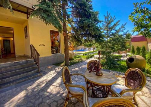 Varanda/terraço, Cozy Villa Yerevan in Jrvezh Varanda/terraço, Cozy Villa Yerevan in Jrvezh