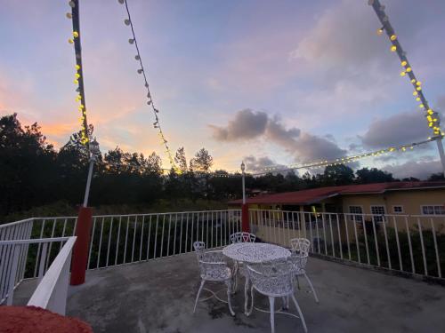 Volcano Pines Retreat in Alto Boquete Volcano Pines Retreat in Alto Boquete