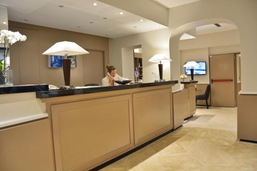 Lobby, LH Hotel Lloyd Rome in Nomentano Lobby, LH Hotel Lloyd Rome in Nomentano