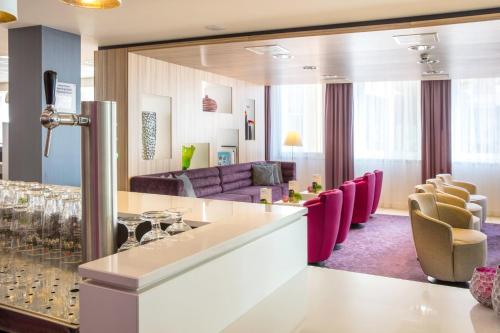 Bar/ Salón, Holiday Inn Express Arnhem in Arnhem Bar/ Salón, Holiday Inn Express Arnhem in Arnhem