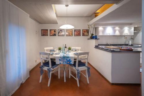 Ferienwohnung fur 4 Personen 1 Kind ca 75 qm in Pisa, Toskana Provinz Pisa in Pisa Ferienwohnung fur 4 Personen 1 Kind ca 75 qm in Pisa, Toskana Provinz Pisa in Pisa