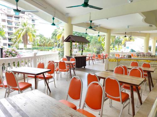 Restaurant, Bayu Beach Resort in Kampung Si Rusa Restaurant, Bayu Beach Resort in Kampung Si Rusa