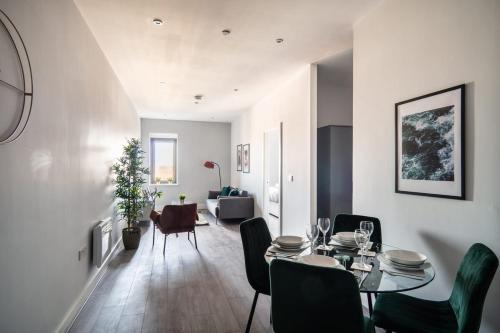 Modern & Spacious 2 Bed Apartment in Waterloo Liverpool in Crosby Modern & Spacious 2 Bed Apartment in Waterloo Liverpool in Crosby