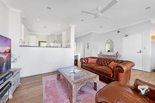 KozyGuru | Cronulla | 1 Bed Apt next to Beach in Cronulla KozyGuru | Cronulla | 1 Bed Apt next to Beach in Cronulla