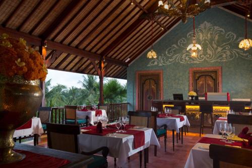 Restaurant, Dwaraka The Royal Villas in Bali Restaurant, Dwaraka The Royal Villas in Bali