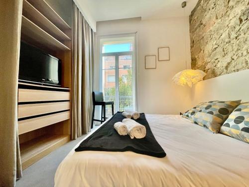 Elegant Bel Epoque Apartment In Center Of Menton