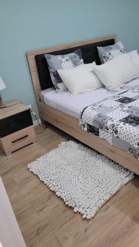 Charment T2 quartier créateurs,Métro Crs julien.