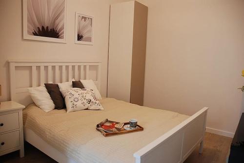 SuperApart Podwale 9 Unique, Step into Tranquility and Relaxation