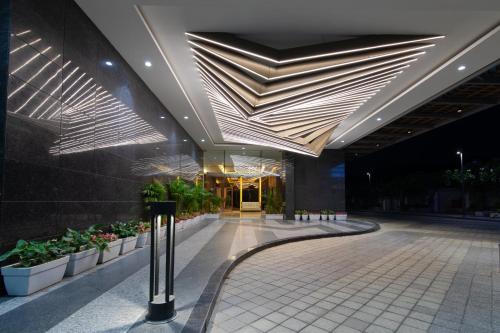 Entrance, HOMETEL ALAMBAGH LUCKNOW in Alambagh Entrance, HOMETEL ALAMBAGH LUCKNOW in Alambagh