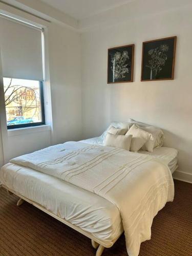 Modern Fishtown Studio w/ Private Deck