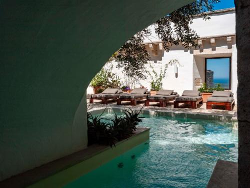 Swimming pool, Relais La Sommita' Hotel in Ostuni Swimming pool, Relais La Sommita' Hotel in Ostuni
