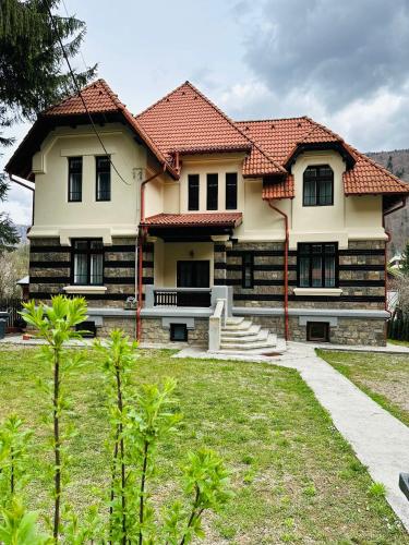 Buitenkant, Rapsodia Sinaia in Sinaia Buitenkant, Rapsodia Sinaia in Sinaia