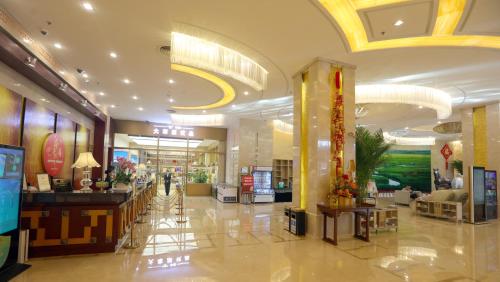 ردهة, فندق إنر مونجوليا جراند (Inner Mongolia Grand Hotel) in شارع وانغفوجينغ والمدينة المحرمة ردهة, فندق إنر مونجوليا جراند (Inner Mongolia Grand Hotel) in شارع وانغفوجينغ والمدينة المحرمة