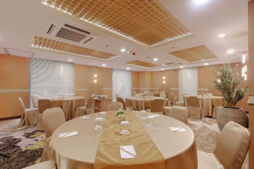 Meeting room / ballrooms, 1O1 STYLE Yogyakarta Malioboro in Yogyakarta Meeting room / ballrooms, 1O1 STYLE Yogyakarta Malioboro in Yogyakarta
