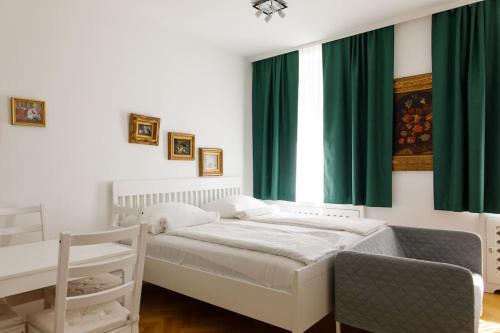 Vienna-Flats self check-in