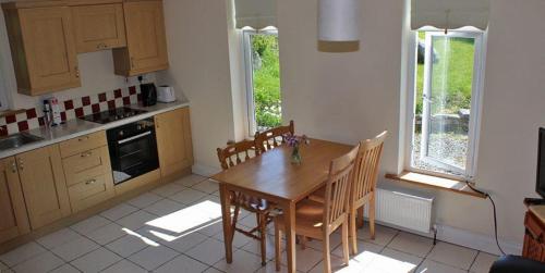 A szálláshely kívülről, Renvyle 197 Tullycross Chalet in Connemara A szálláshely kívülről, Renvyle 197 Tullycross Chalet in Connemara