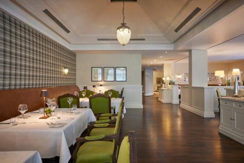 Restaurante, Hilton Frankfurt Gravenbruch in Neu-Isenburg Restaurante, Hilton Frankfurt Gravenbruch in Neu-Isenburg