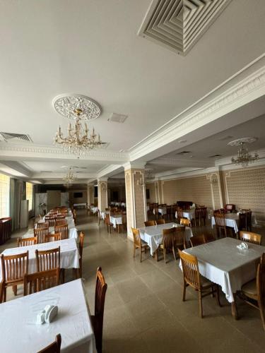 Restaurante, Hotel Alma-Ata in Burabay Restaurante, Hotel Alma-Ata in Burabay