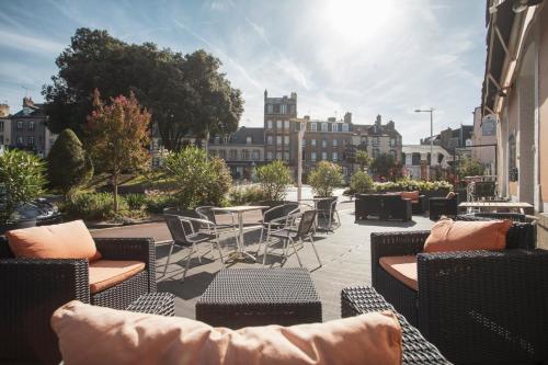 Au Bout Du Quai in Granville Au Bout Du Quai in Granville