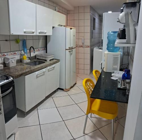 مطبخ, Excelente Apto em Área HOSPITALAR (Excelente Apto em Area HOSPITALAR) in Gracas مطبخ, Excelente Apto em Área HOSPITALAR (Excelente Apto em Area HOSPITALAR) in Gracas