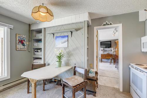 Picturesque Mt Spokane Condo Near Skiing and Biking! in Blanchard (ID) Picturesque Mt Spokane Condo Near Skiing and Biking! in Blanchard (ID)