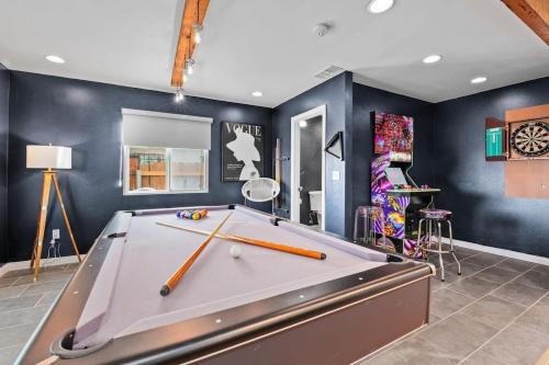 Ainsworth Oasis: The Family retreat starts here in Clairemont Mesa East Ainsworth Oasis: The Family retreat starts here in Clairemont Mesa East