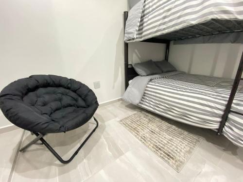 Moderno Departamento Planta Baja con Alberca