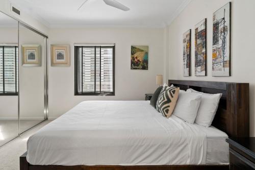 Newtown Outlook - Vibrant Parkside Retreat near CBD in Marrickville Newtown Outlook - Vibrant Parkside Retreat near CBD in Marrickville