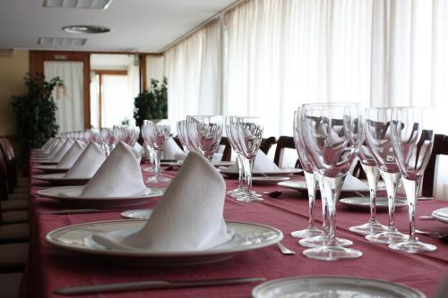 Létesítmények, Hotel Rausan in Alfajarin Létesítmények, Hotel Rausan in Alfajarin