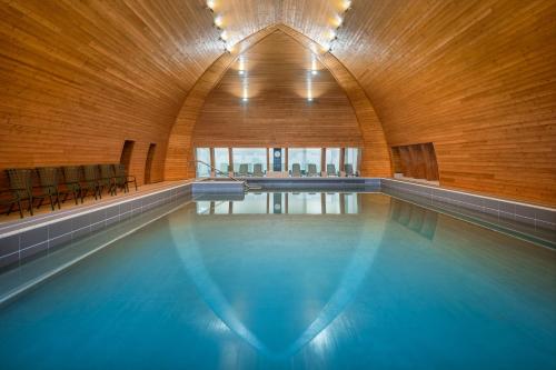 Tắm suối nước nóng, Hunguest Hotel Helios in Hévíz Tắm suối nước nóng, Hunguest Hotel Helios in Hévíz