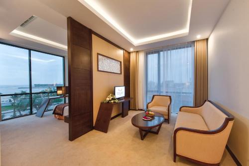 Muong Thanh Holiday Quang Binh Hotel in Đồng Hới (Quảng Bình) Muong Thanh Holiday Quang Binh Hotel in Đồng Hới (Quảng Bình)
